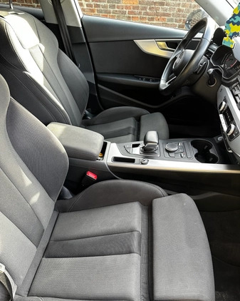 Audi A4 cena 75999 przebieg: 167000, rok produkcji 2016 z Warka małe 379